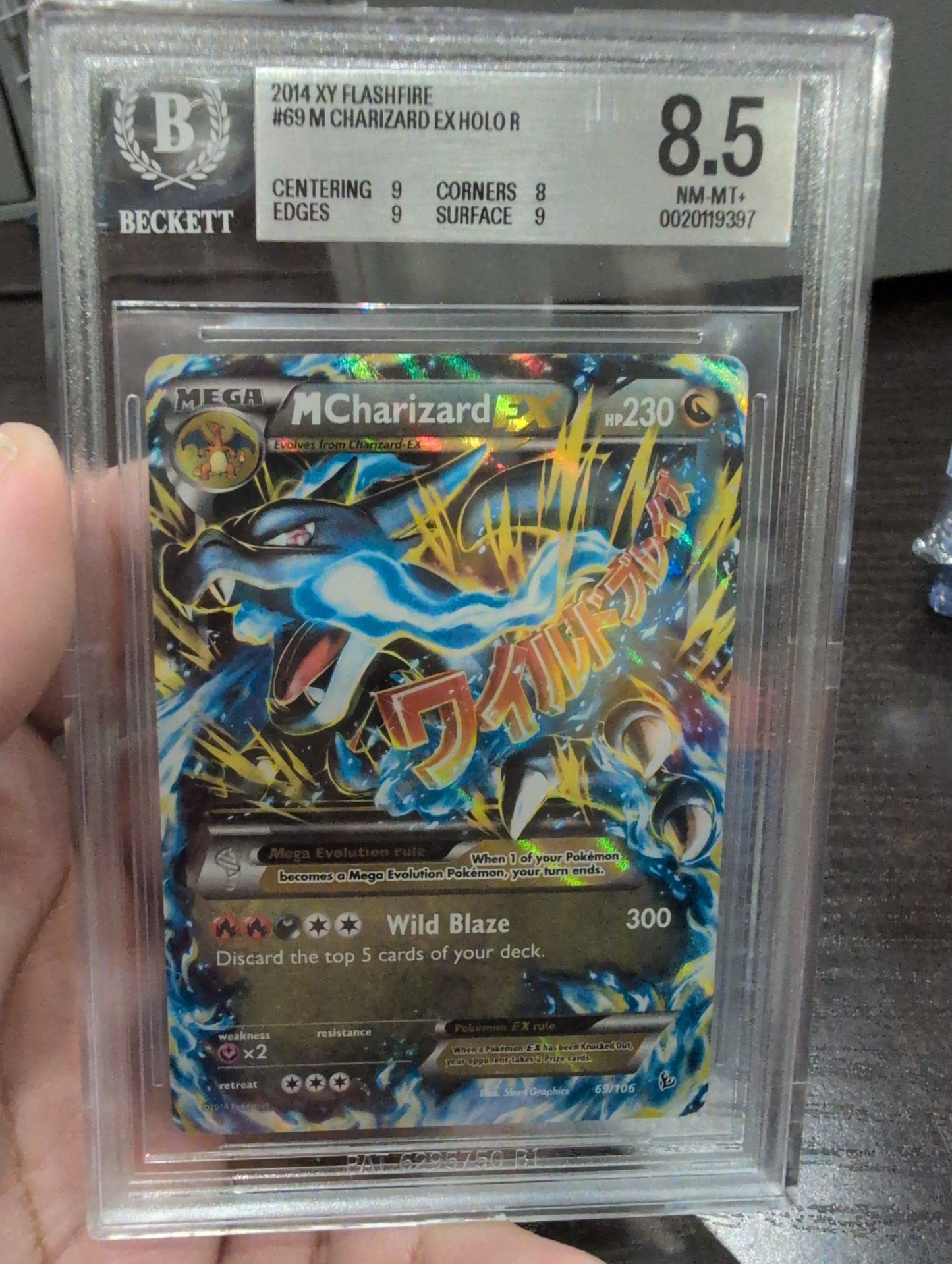 Pokemon: Beckett 8.5 M Charizard Ex XY Flashfire